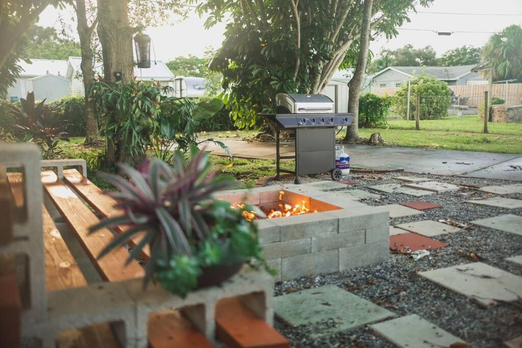Charming Home, Minutes From The Beach Vero Beach Eksteriør bilde
