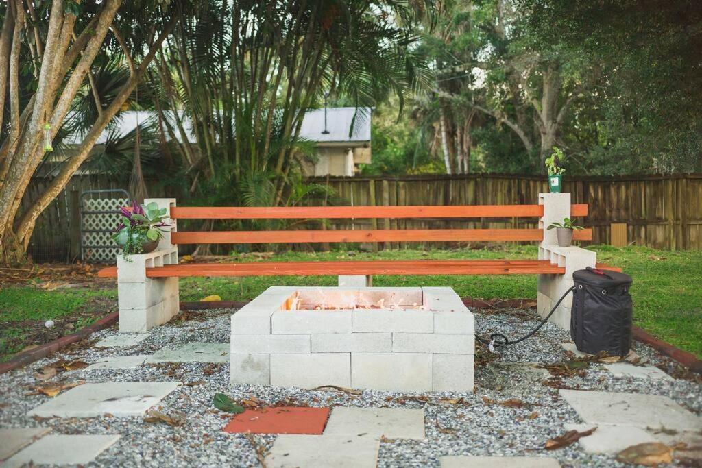 Charming Home, Minutes From The Beach Vero Beach Eksteriør bilde